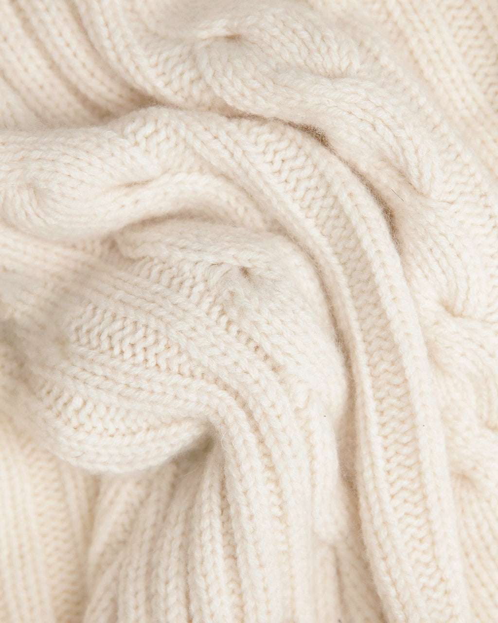 Made-in-Scotland Natural Shawl Collar Cableknit Cardigan