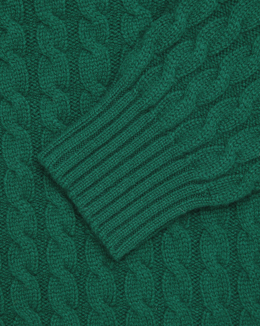 Made-in-Scotland Green Cable Knit Cashmere Sweater - Classic Fit